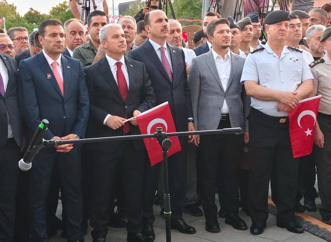 Konya'da 15 Temmuz anmasında birlik mesajı! Meydanı dolduran binler tek ses oldu 10